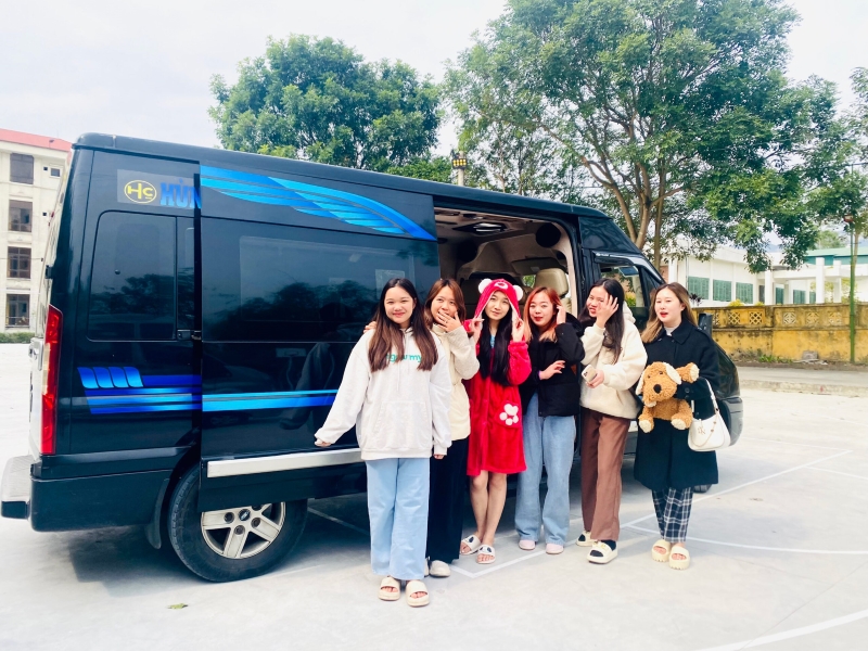 Xe Limousine Hùng Cường đi Uông Bí - Quảng Ninh