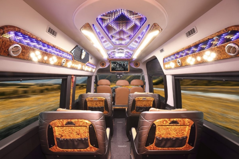 Xe Limousine Hạ Long Travel đi Tuần Châu - Quảng Ninh