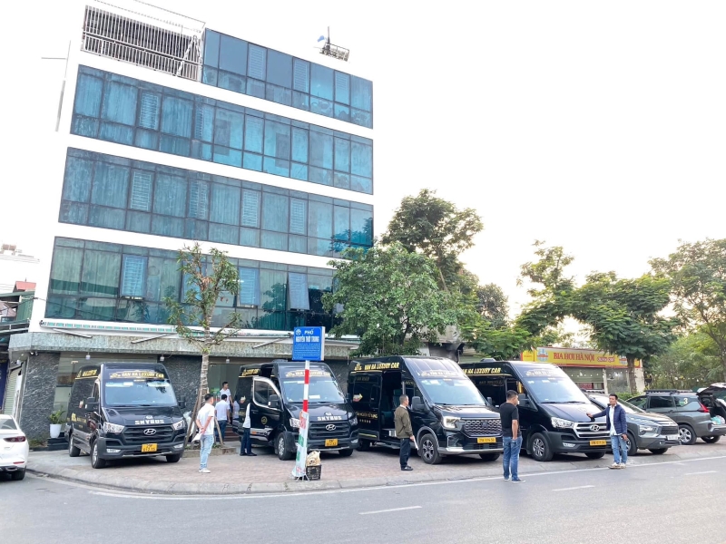 Xe limousine đi Lạng Sơn Vân Hà