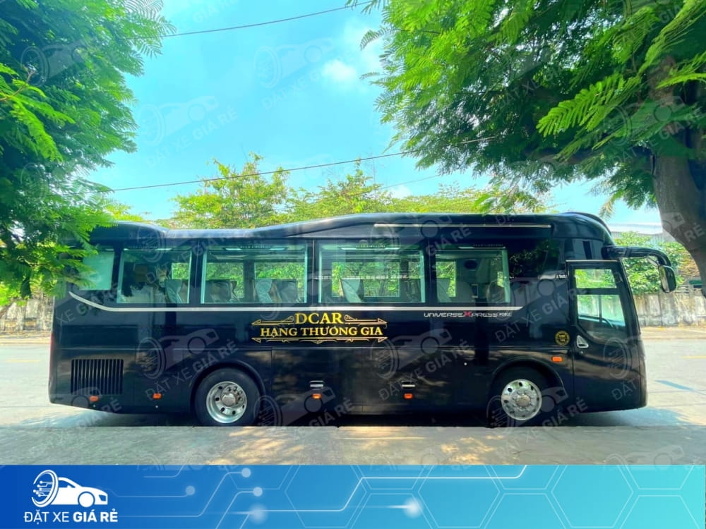 Thuê xe Limousine 19 chỗ Hà Nội