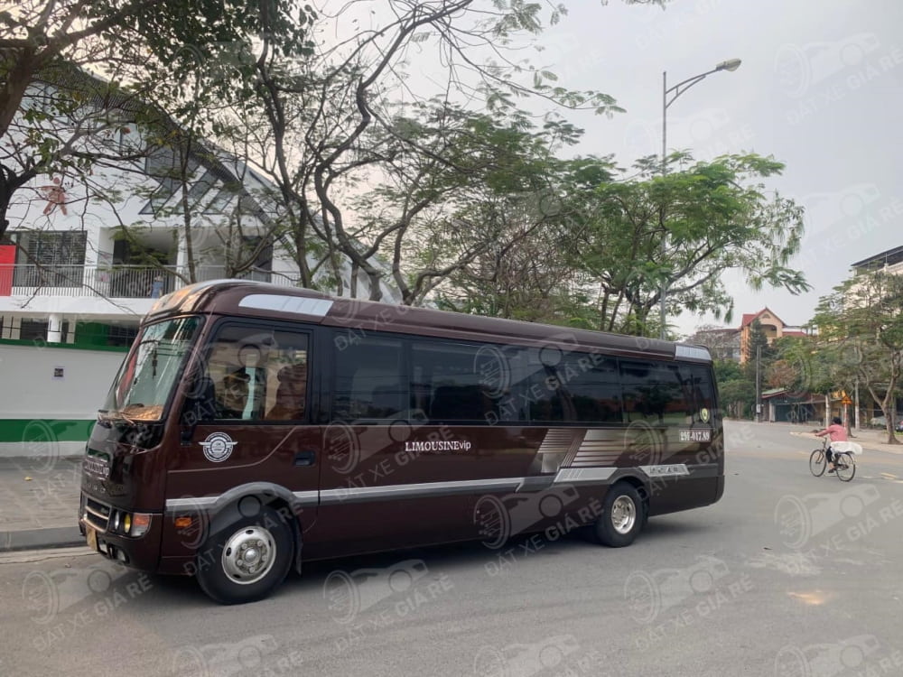 Thuê xe Limousine đi Cát Bà Hải Phòng